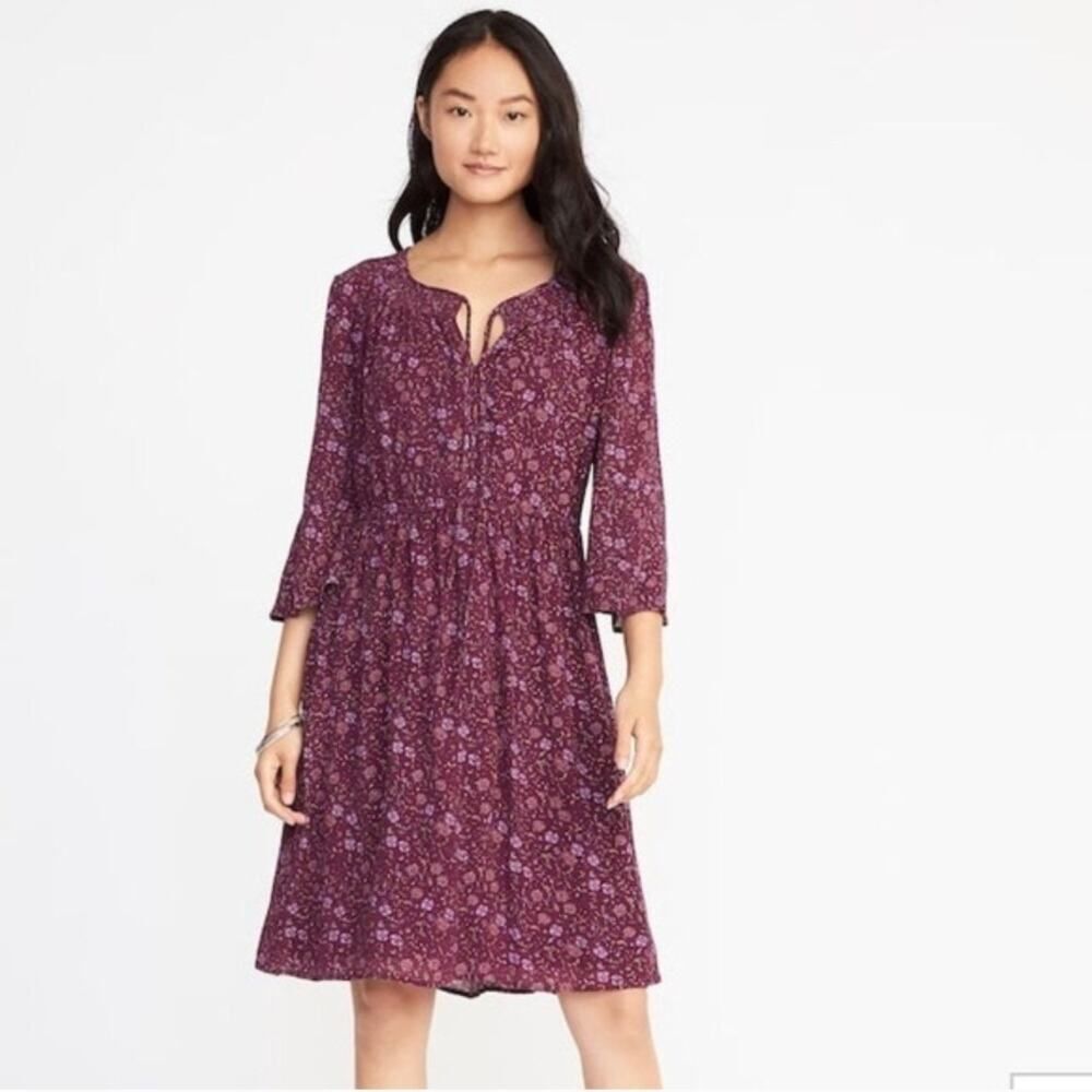 Old Navy Purple Floral Cottagecore Boho Feminine Dress Sz L Knee Length Smocked